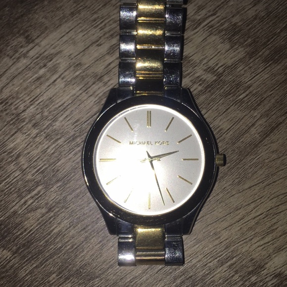 Two tone Michael Kors Watch - Picture 3 of 6